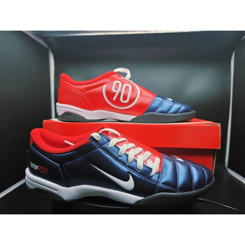 Nike Total 90 3 SP USA Men’s Low Top Lace-Up Sneaker Red/Blue/White Size 11 MEN - Picture 2 of 7